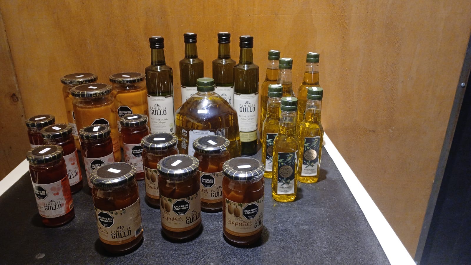 Aceites de oliva y conservas de la familia Gullo